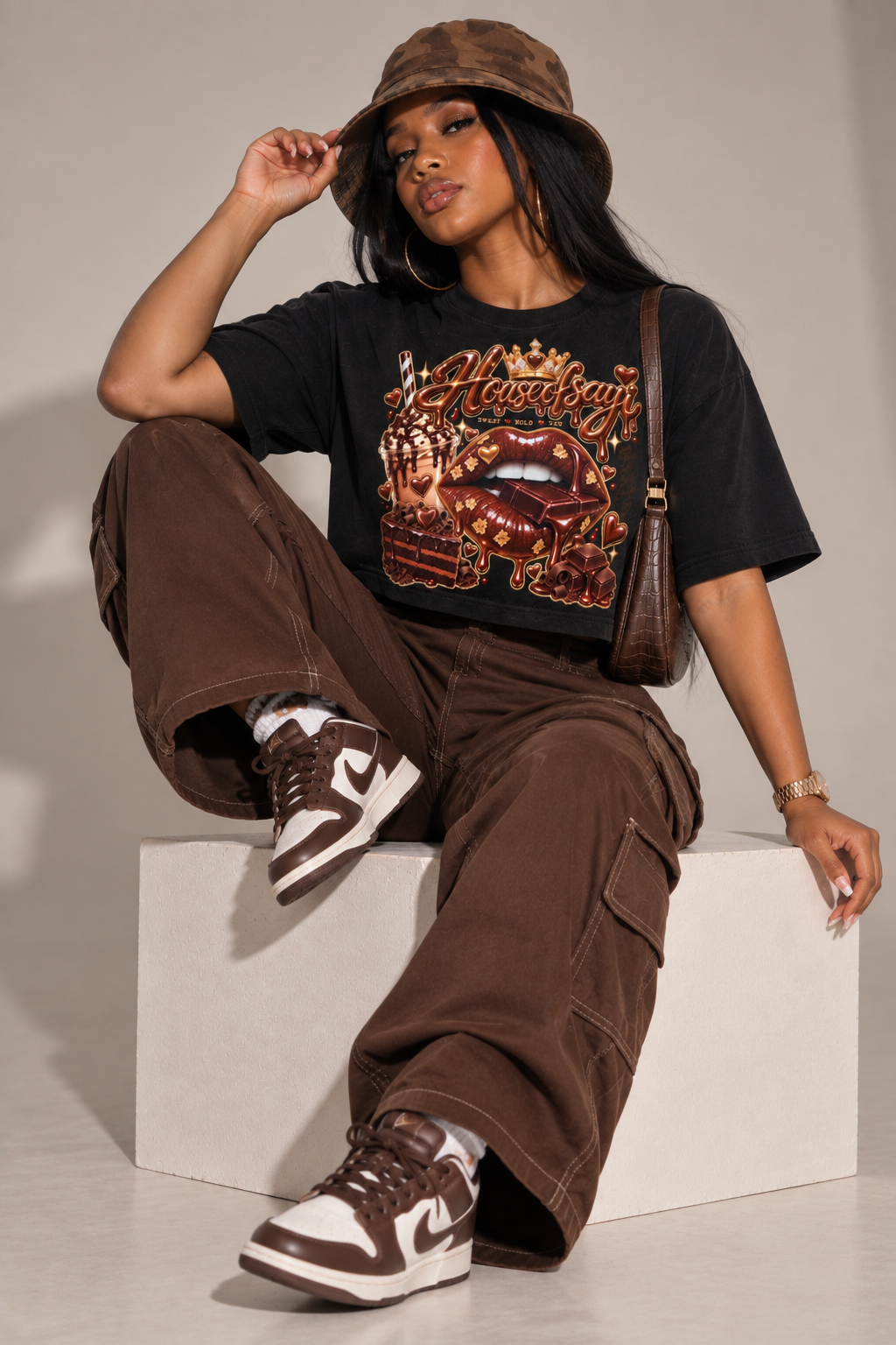 Houseofsayi Chocolate Kiss model pose 2