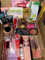 Makeup bundle assortment photo 1